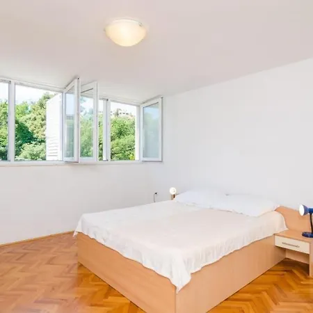 Antun - Two Bedroom